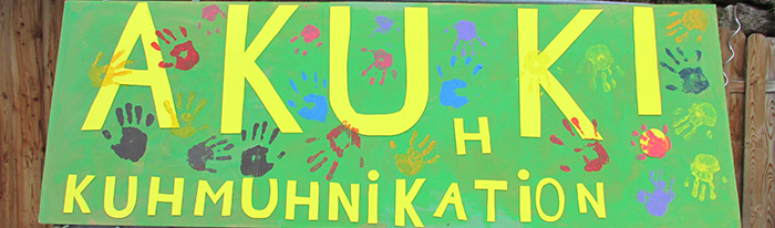 akuhk kuhmuhnikation